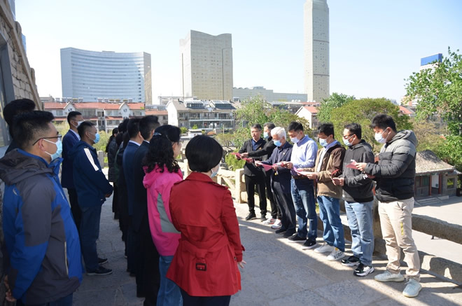 轻工供销公司组织“寻访百年光辉足迹、传承红色基因”活动
