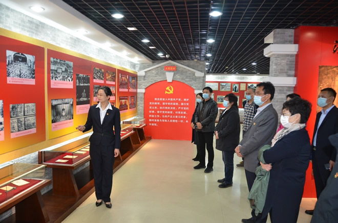 轻工供销公司组织“寻访百年光辉足迹、传承红色基因”活动