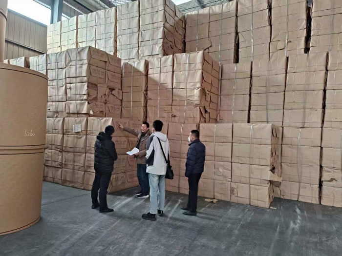 在岗1分钟，责任60秒 ——致敬轻工供销最美劳动者