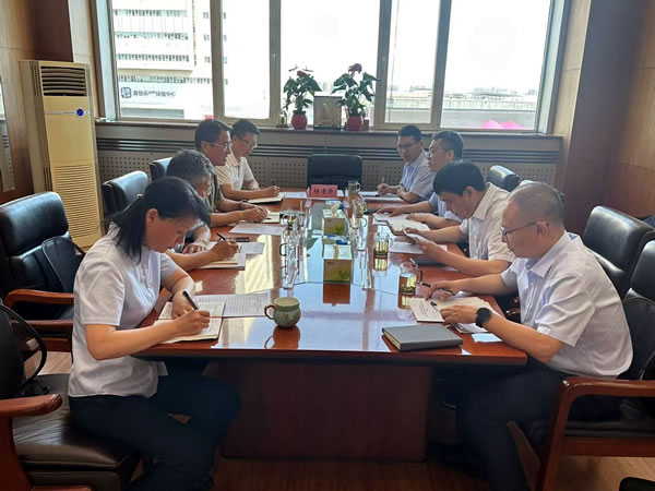 山东国投公司财务总监黄卫民到轻工