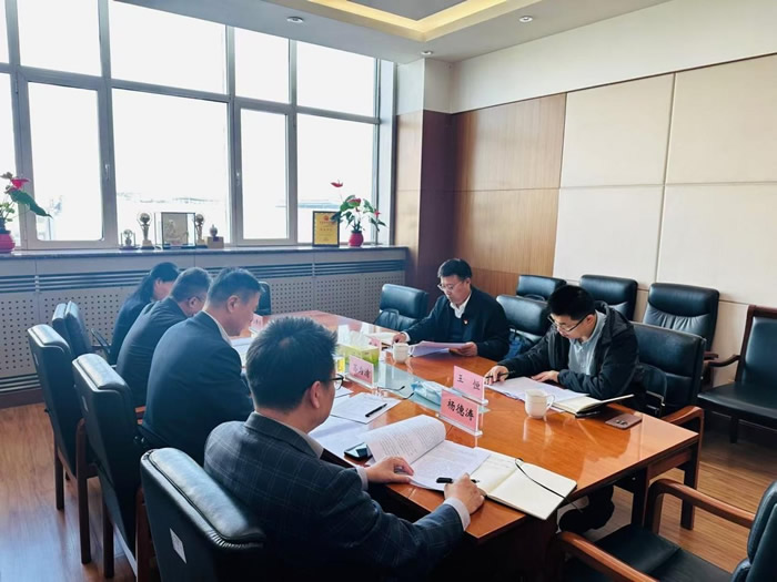赵文友到轻工供销公司检查调
